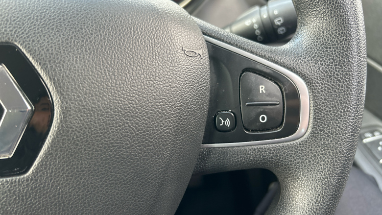 Renault Captur 0.9 TCE 90 Play 5dr Petrol Hatchback